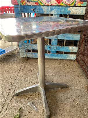 Aluminijumski bastenski sto