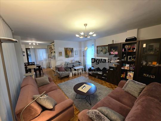 Četvorosoban stan na prodaju, Jasenova, 94m²
