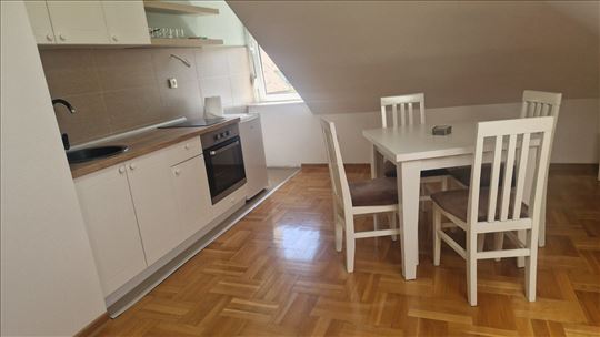 Dvosoban stan 45m2