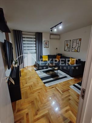 Izdaje odličan, lux stan u Vagres naselju, 45m2