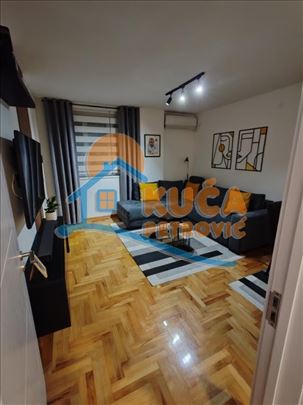Izdaje odličan, lux stan u Vagres naselju, 45m2