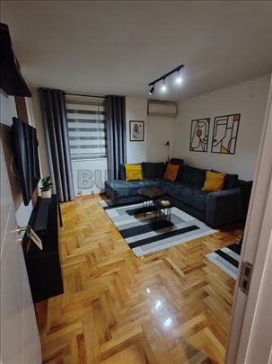 Izdaje odličan, lux stan u Vagres naselju, 45m2