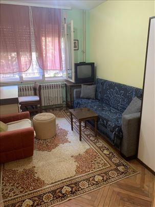 Izdaje se stan u Duvaništu, 28m2