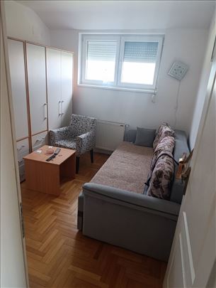 Izdavanje stana 38m2-u blizini Roda centra