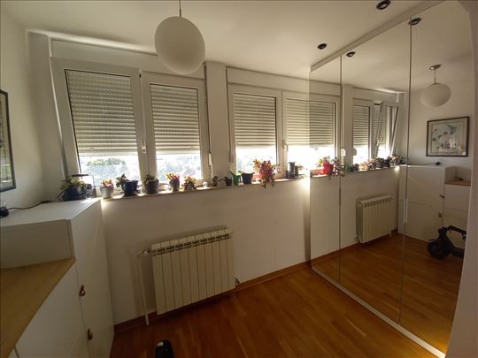 Odličan porodični dupleks u blizini Hrama