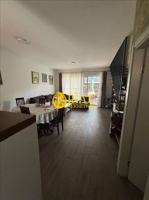 Stari Banovci, kuća u nizu 82m2 duplex