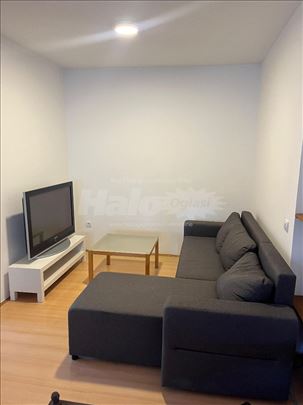 Trosoban stan 68m2 - Banovo Brdo -Blagoja Parovica