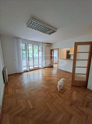 Arena, stan od 75m2