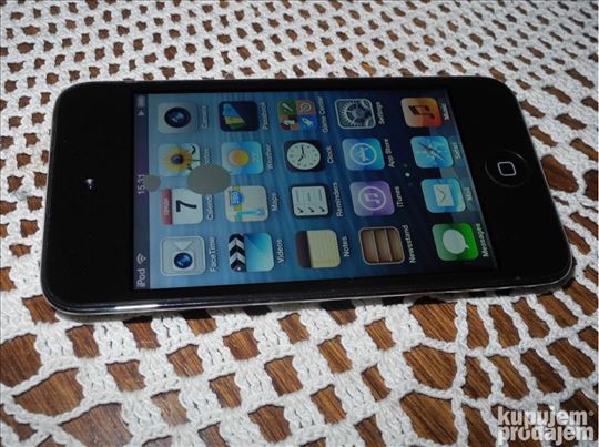 iPod Touch 4th Generation 32 GB Model A1367 apple