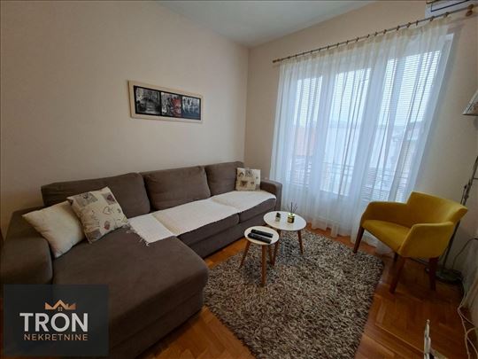 Jednosoban stan na kružnom toku 32m2