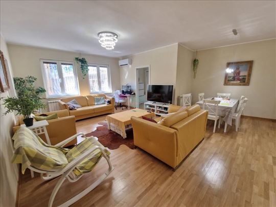 Odličan, luxuzno renoviran, Ktalja Petra