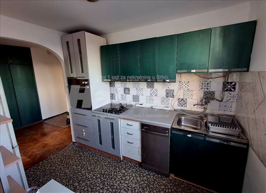 Slavija ,centar , izdajem 2.0 50m2 630e VLASNIK