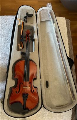 Violina 3/4 skolska kao nova kofer i štimer 