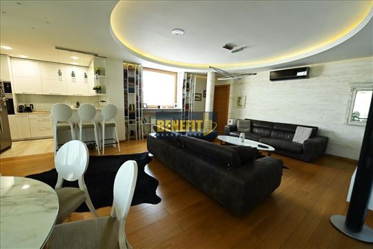 Penthouse 5.0, 450 m², Vukov spomenik