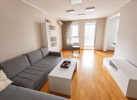 Belville - Svetao - Pet-friendly - Parking - 68m2
