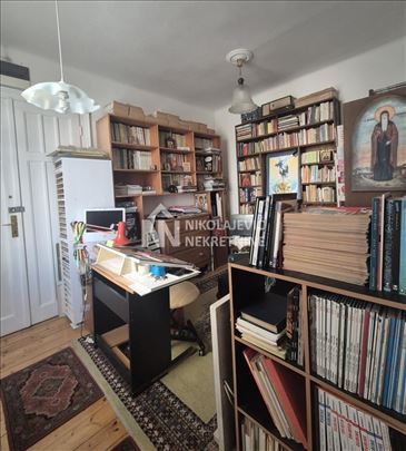 Dorćol,Šantićeva,salonac ID#1387
