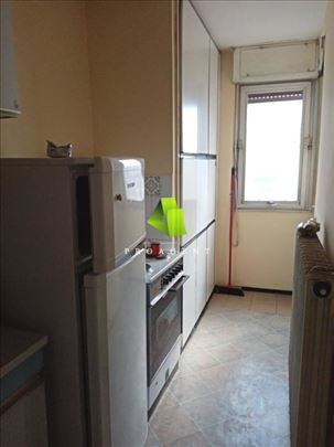 Dvoiposoban stan kod Kliničkog centra ID#8121