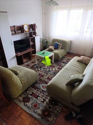 Komforan trosoban stan na Paliluli ID#8107