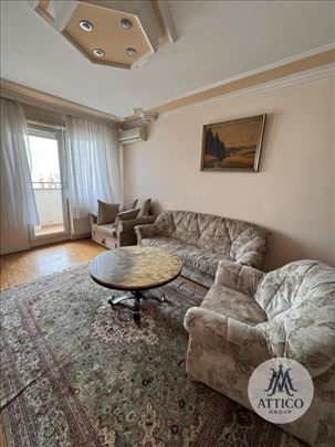 Luksuzno namešten dvosoban stan na Grbavici – 49m²