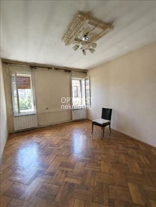 Salonac, Studentski trg, uknjižen, odmah useljiv I