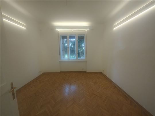 Zvezdarska šuma, 75m2, 3.0, odmah useljiv