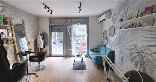 Dorćol, atraktivna lokacija – lokal 40 m2 sa izlog