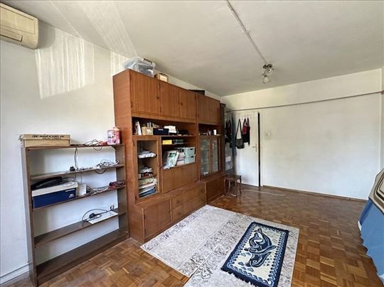 Jednosoban stan, u Kumodraškoj ulici, 37m2