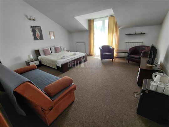 Moderan i funkcionalan – Novogradnja 33m2, Bulevar