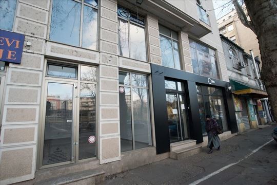 Nov lokal u dva nivoa -Cara Dusana 26 Dorcol