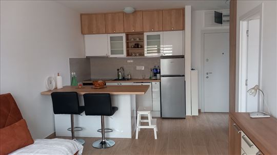 Olimp,dvosoban,43m2,lux useljiv