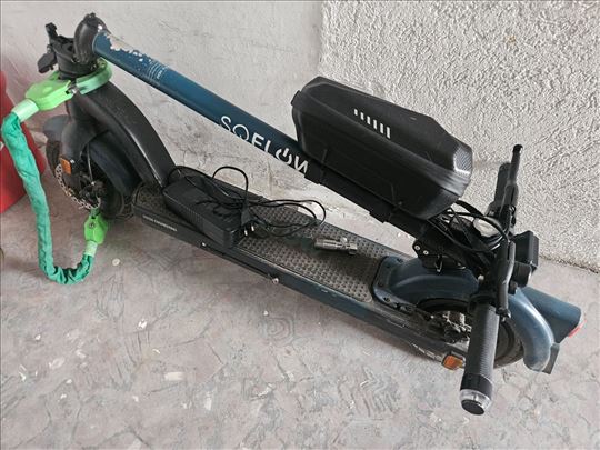 Skuter elektro aku baterija