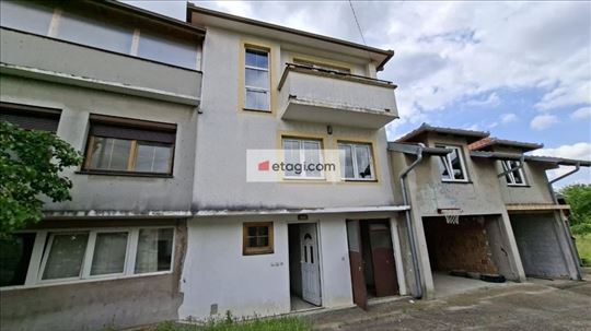 Velika Moštanica, 700m2 stambeno, 16 ari