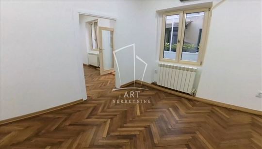 Obilićev venac, pešačka zona, 54m2 ID#15304