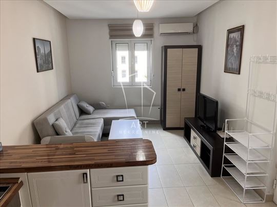 Odlična lokacija, renoviran, 0.5 ID#15313