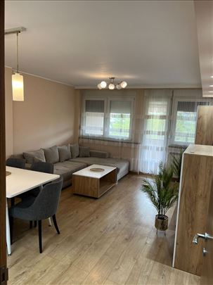 Blok 38, renoviran, funkcionalan, ID 25734