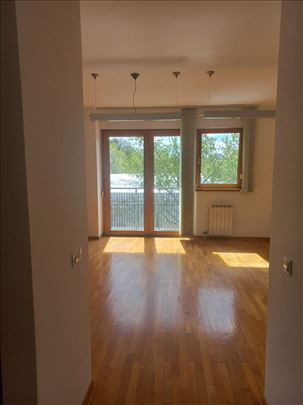 Hotel YU, novogradnja, može i za pp, ID 21245