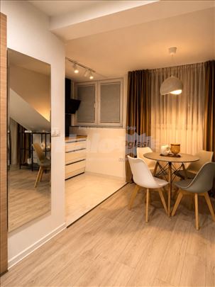 Kompletno namesten stan 36m2 Ledine(Novi Beograd)