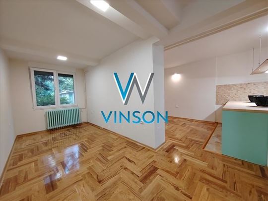 Novi Sad, Centar - Renoviran stan u svrhe poslovno