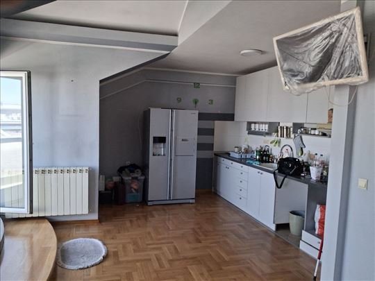 Banovo brdo 5.0 150 m2
