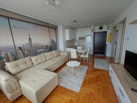 Dvosoban moderan stan,40m2,Braće Ribnikar