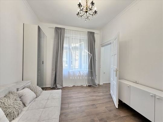 Vukov spomenik, lux salonac, mereno 31m2 ID#15280
