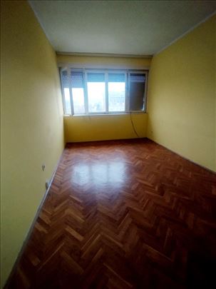 Prodaje se dvosoban stan na Bubnju