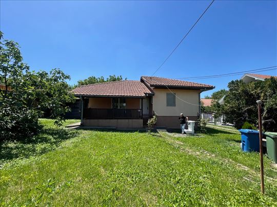 Veliki Mokri Luk, Nikole Grulovića, 130m2, 8.5 ari