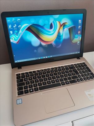 Asus X540U / I3 720U / 8GB DDR4 / Intel Hd Graphic