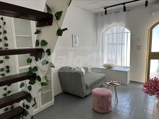 Namešten lux poslovni prostor Vidikovac 17m2 280€