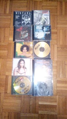 ODLIČAN KOMPLET razna muzika 10 CD-a
