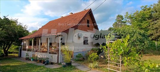 Top kuća blizu Obrenovca-Stubline