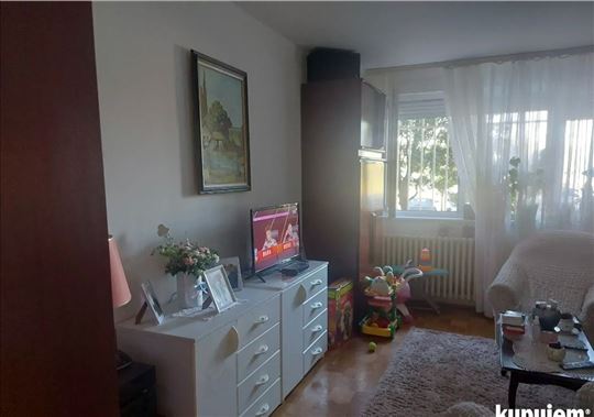 Bambino orman i komode