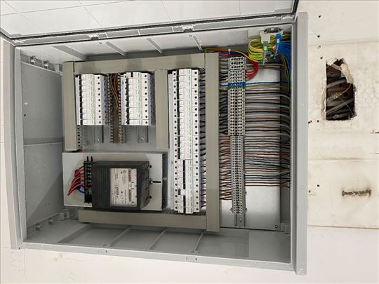 Električar Nis