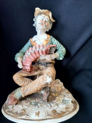 Figura svirca kapo di monte